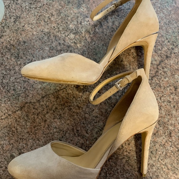 Michael Michael Kors woman’s heels size 8 - Picture 12 of 13
